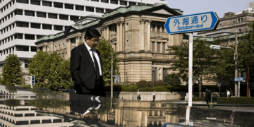 Banco Central do Japão adota taxa de juros negativos