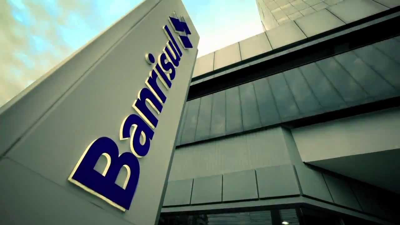 Banrisul oferece empréstimos 24h por dia com até 24 meses para pagar