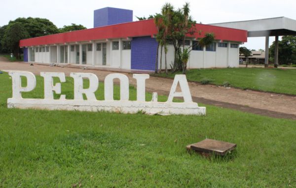 Prefeitura de Pérola – PR abre concurso público