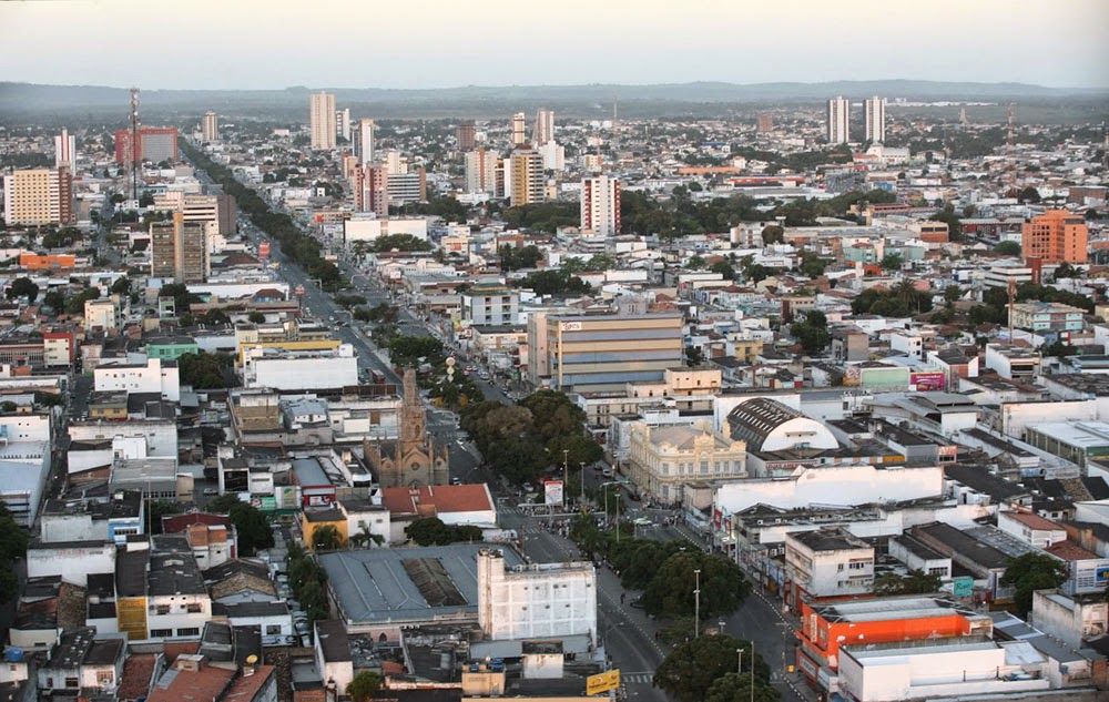 Prefeitura de Feira de Santana – BA abre processo seletivo com 210 vagas