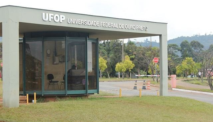 UFOP abre edital de concurso com iniciais de até R$ 2,9 mil