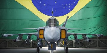 Força Aérea Brasileira abre concursos (CFOAV, CFOINT e CFOINF)