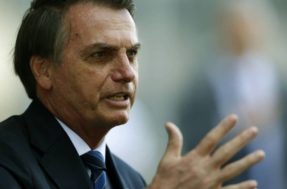 Bolsonaro sanciona lei que criminaliza calúnia contra candidatos