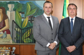 Bolsonaro demite Roberto Alvim da Secretaria de Cultura e diz que repudia ideologias totalitárias