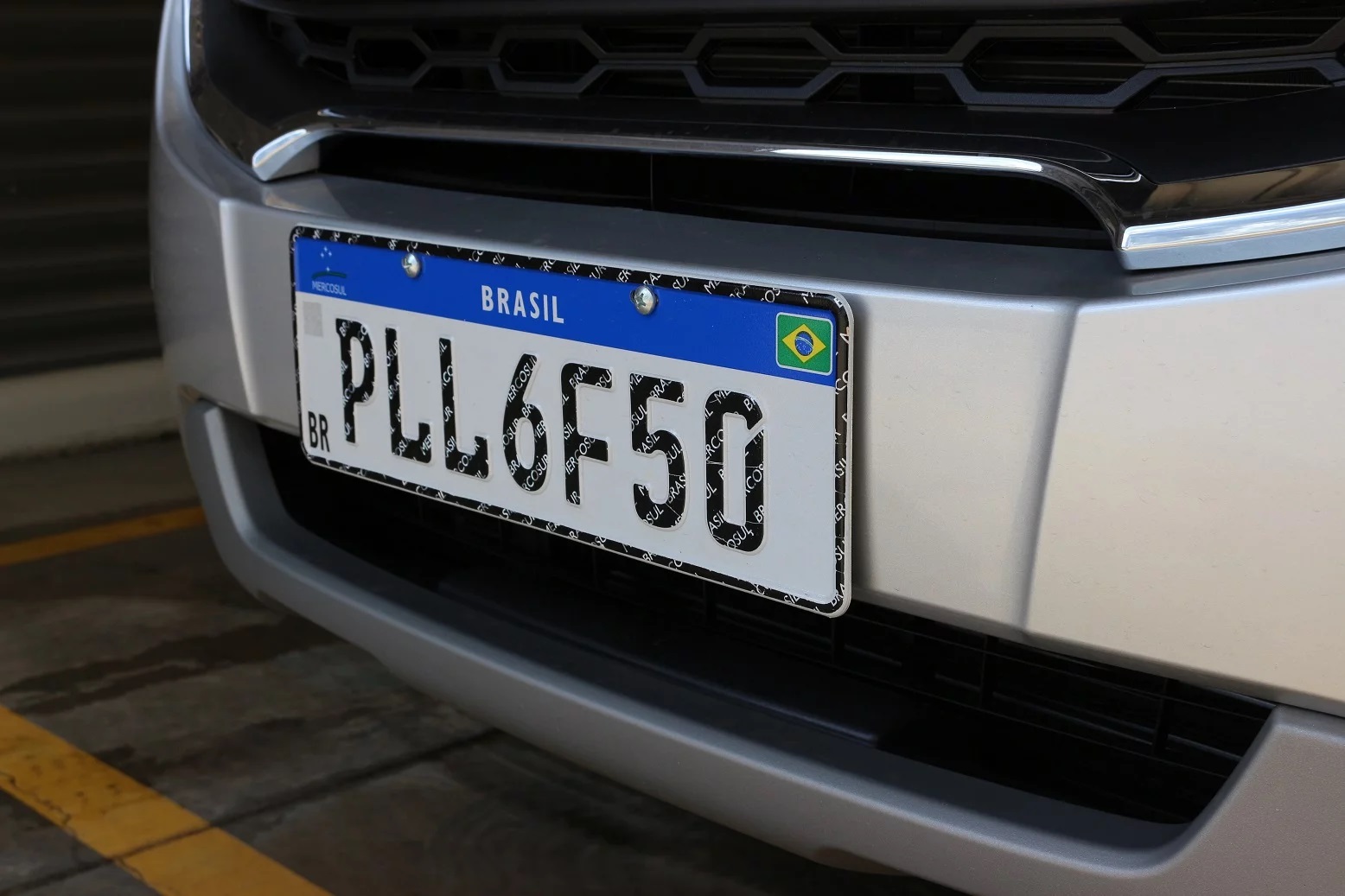 Será o FIM da placa Mercosul? Novos dados podem chegar às placas dos carros 