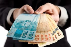 Salário mínimo pode ser de R$ 1.221,88 em 2022 por causa do INPC; entenda