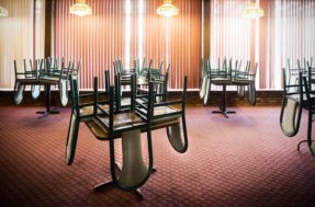 Estado anuncia auxílio de R$ 1.000 a desempregados do setor de restaurantes