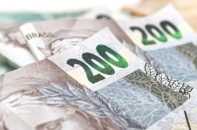 Governo estuda liberar auxílio de R$ 400 até fim de 2022