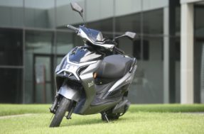 3 motos elétricas vendidas no Brasil para se livrar da alta da gasolina