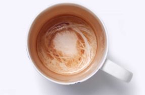 Truque infalível para tirar manchas de café e chá das xícaras com apenas um ingrediente