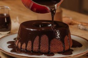 Receita de bolo de chocolate fácil de fazer na airfryer