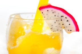 Suco de pitaya com laranja para refrescar e aumentar a saúde do corpo