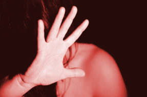 Novo auxílio paga R$ 400 para vítimas de violência doméstica