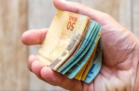 Auxílio Inclusão paga R$ 606 a brasileiros; Quem tem direito em 2022?