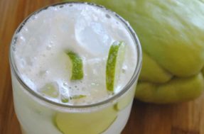 Aprenda a fazer o suco emagrecedor de chuchu com limão