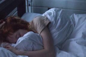 Confira 13 dicas eficientes para você dormir bem no frio