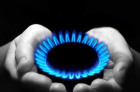 Entenda o motivo da redução do vale-gás para R$ 51 em abril