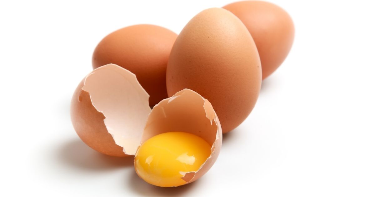 Hay una forma de saber si un huevo está echado a perder sin abrirlo;  aprende el truco