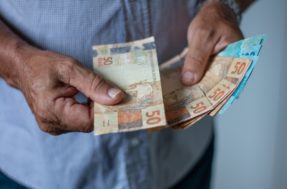 Governo paga ‘bônus’ para quem ganhou mais de R$ 1.903,99 em 2021