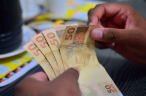 Salário mínimo previsto na Constituição seria R$ 6.388,55 em julho, aponta Dieese