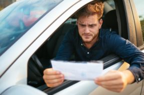 Obrigatório! Motorista que não tiver este documento pagará multa de R$ 293,47