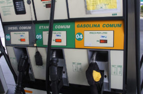 Variação da gasolina nos postos chega a 25% em um ano