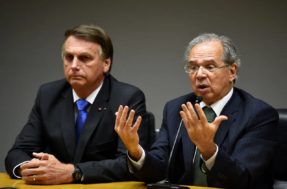 Auxílio Brasil de R$ 600 é estudado por Bolsonaro
