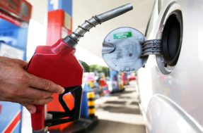 Motoristas estão sofrendo golpes nos postos de combustíveis; saiba como evitar