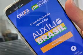 Governo prevê Auxílio Brasil de R$ 400 no orçamento de 2023