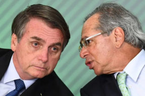 Auxílio de R$ 600 será mantido em 2023: ‘Conversei com Guedes’, diz Bolsonaro