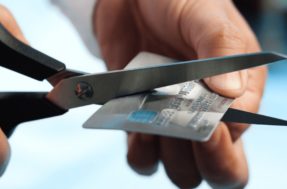 “Faça você mesmo”: veja formas de usar o cartão de crédito sem gastar dinheiro