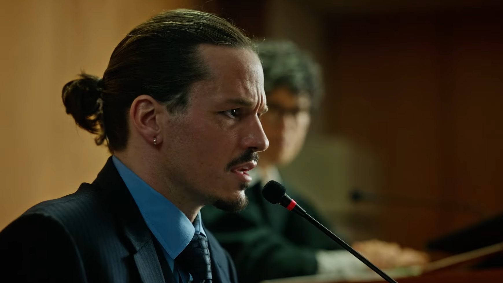 Filme sobre Johnny Depp e Amber Heard ganha trailer; assista - Estadão