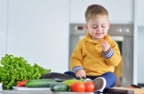 Pediatras alertam para riscos de dieta vegana em menores de 2 anos