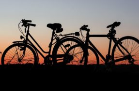 Empresa lança material para transformar bicicletas comuns em elétricas