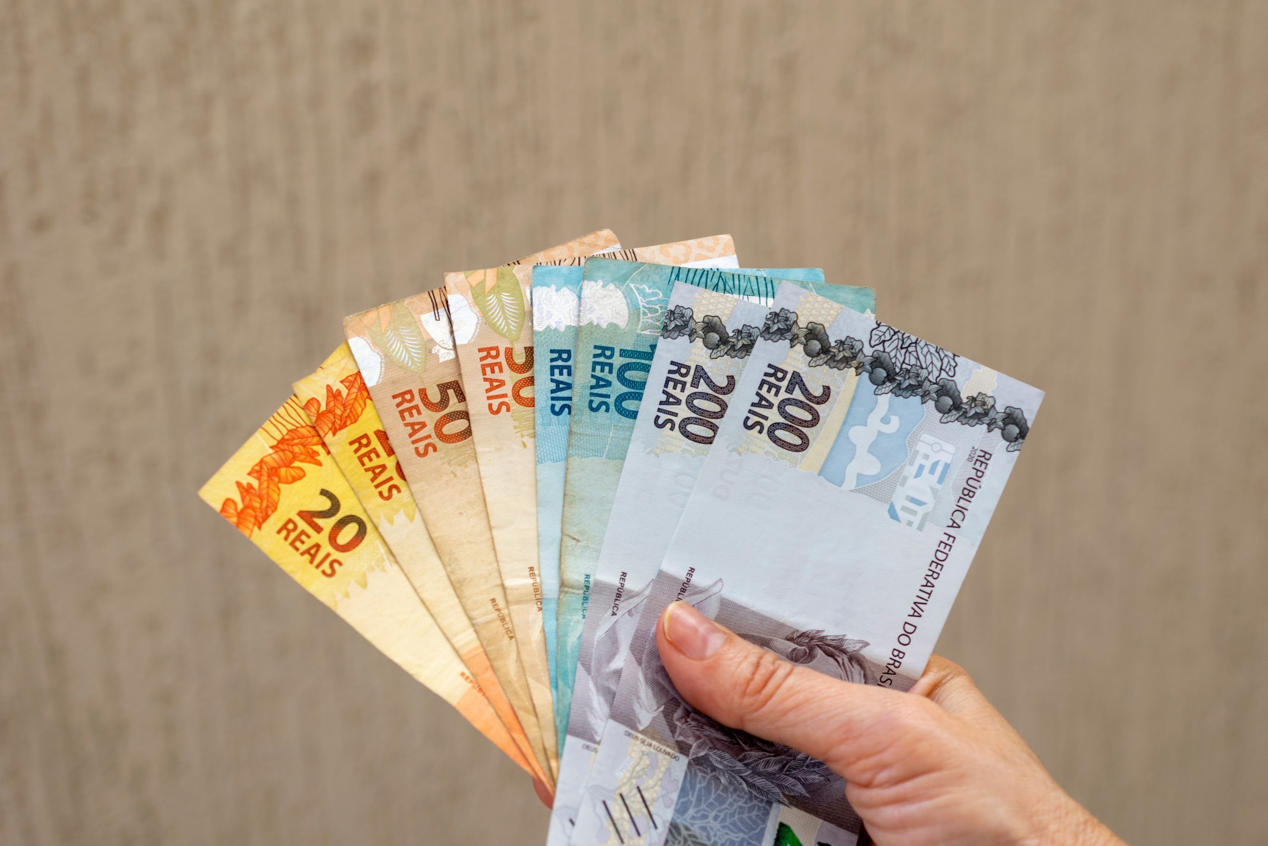 Salário Mínimo E Auxílio Brasil Conheça Os Novos Valores Para 2023 0398