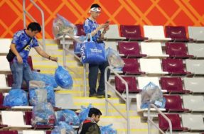 Em show de educação, Japoneses limpam estádio após vitória sobre a Alemanha