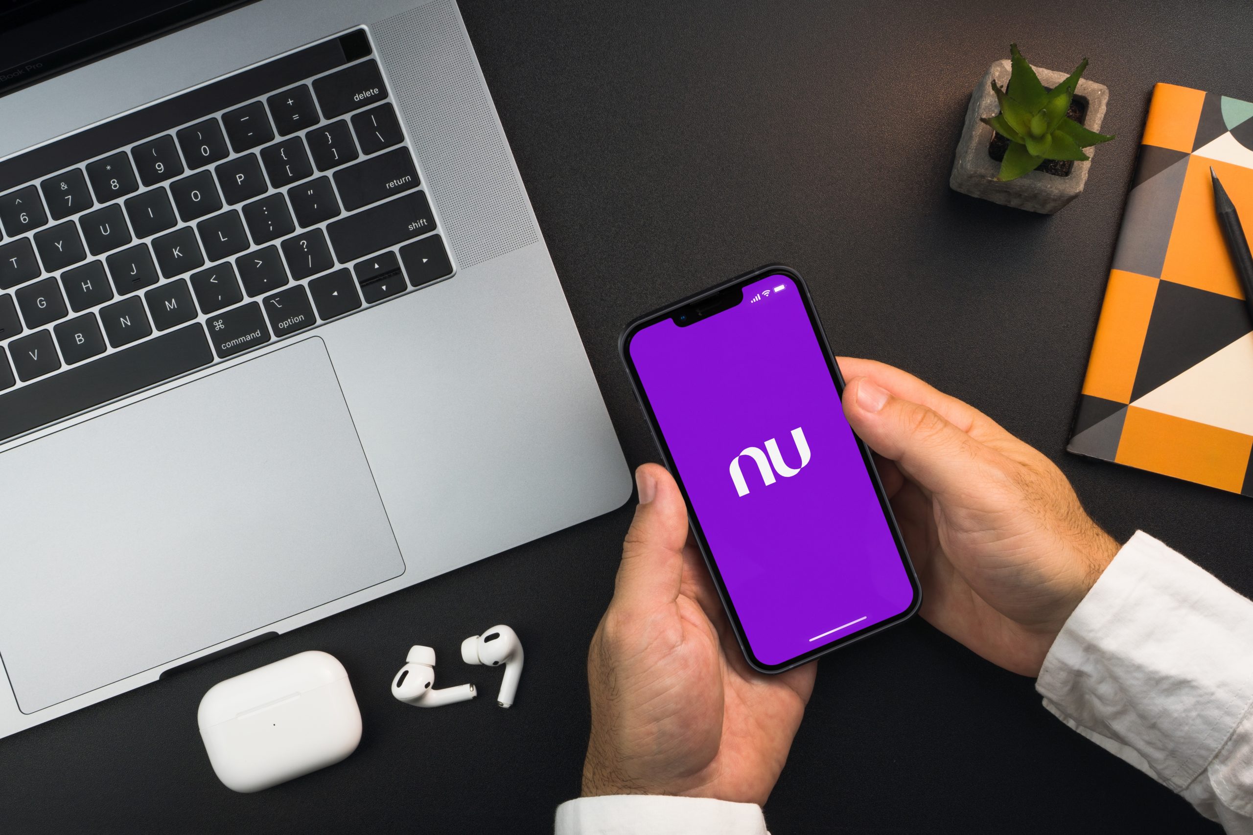 Without warning, Nubank releases digital currency that customers get for free