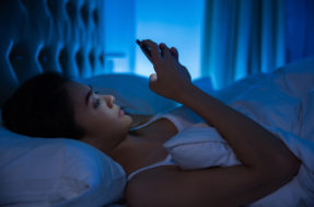 Se você NÃO desliga o Wi-Fi do celular antes de dormir, adote esse hábito para ontem