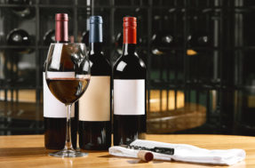 Uma farsa? Jurados dão nota alta para vinho de R$ 15 após troca de rótulo