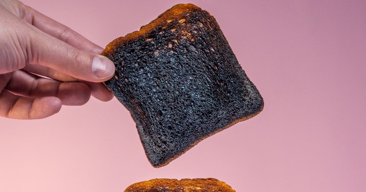 Is eating burnt food harmful to you?  Look at the dangers they hide
