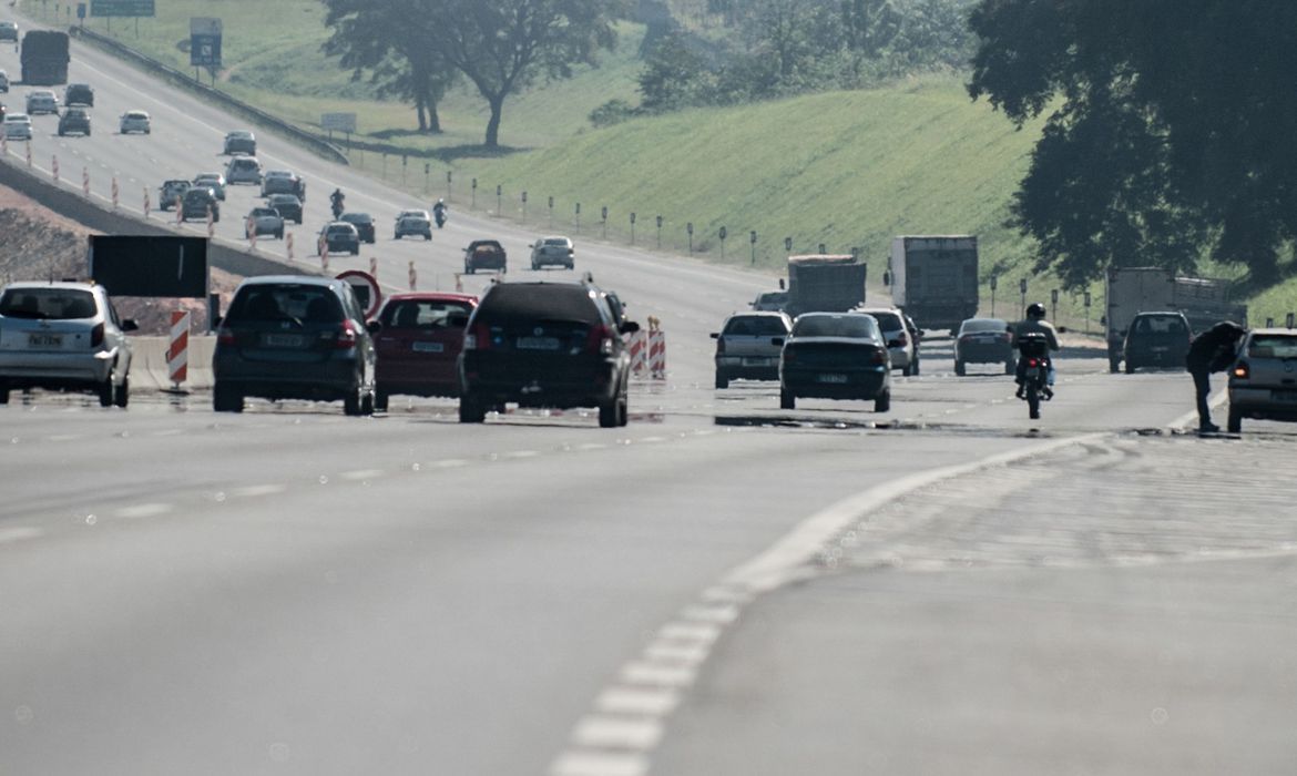 Réveillon 2023: saiba quais os melhores horários para pegar estrada