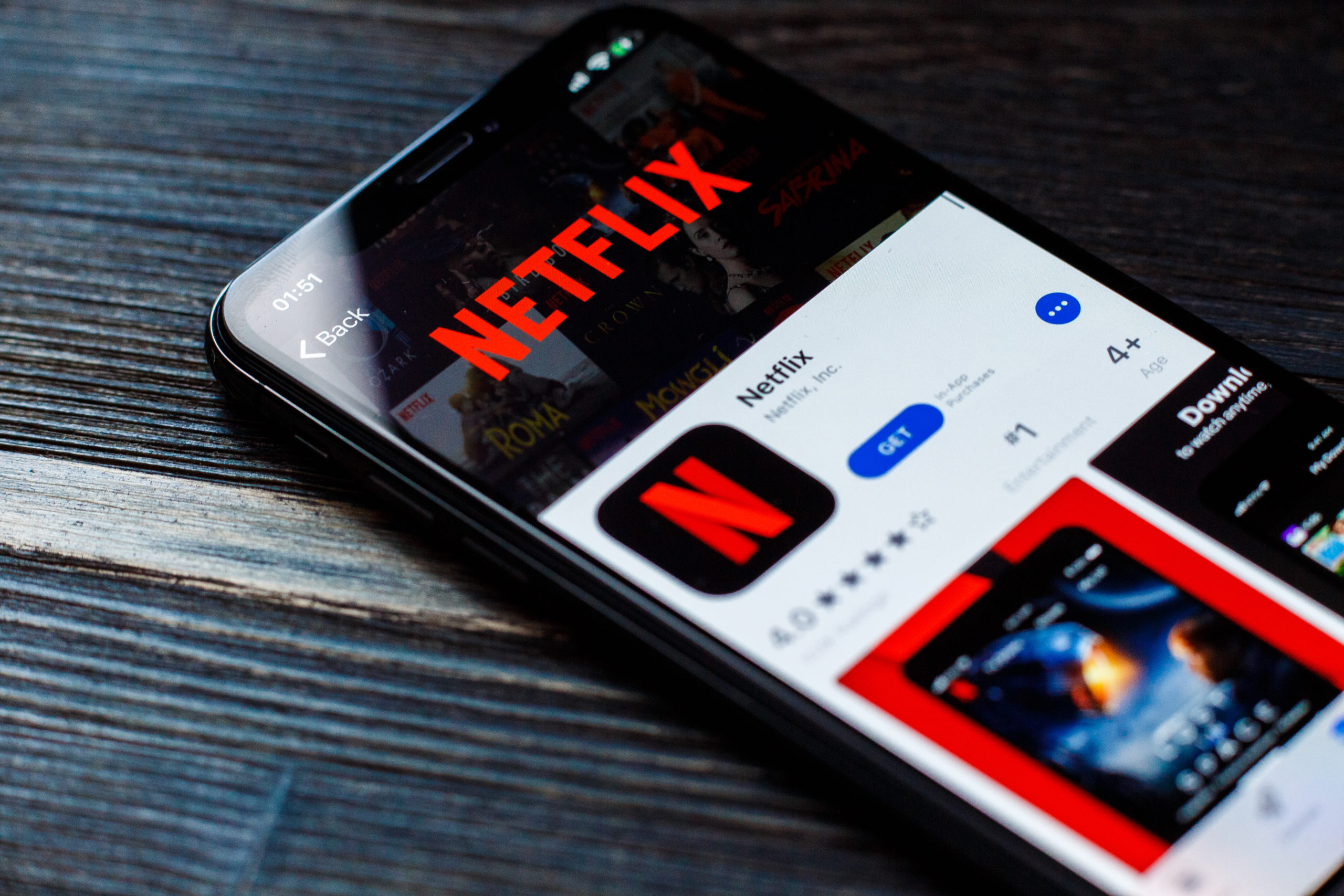 Netflix lidera em taxa de cancelamentos no Brasil; confira ranking