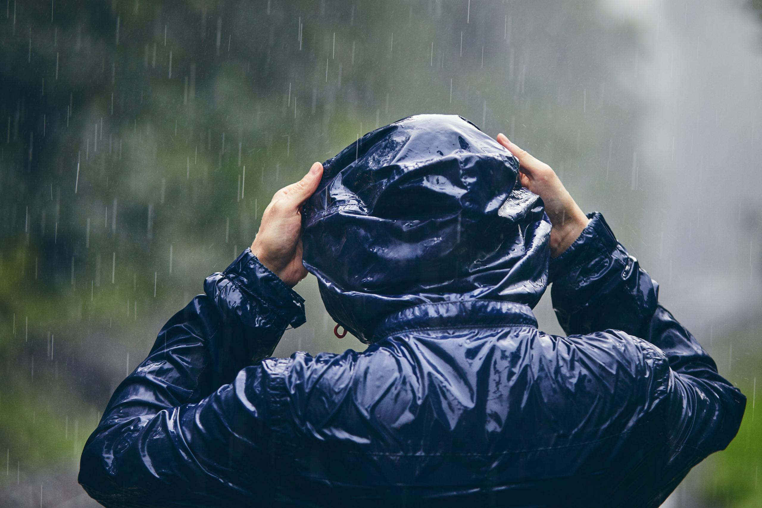 Verão com cara de inverno? Sim, chuvas e frio dominam início da estação