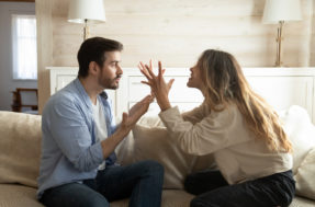 5 frases tóxicas para NUNCA dizer em brigas de casal (ou será tarde demais)