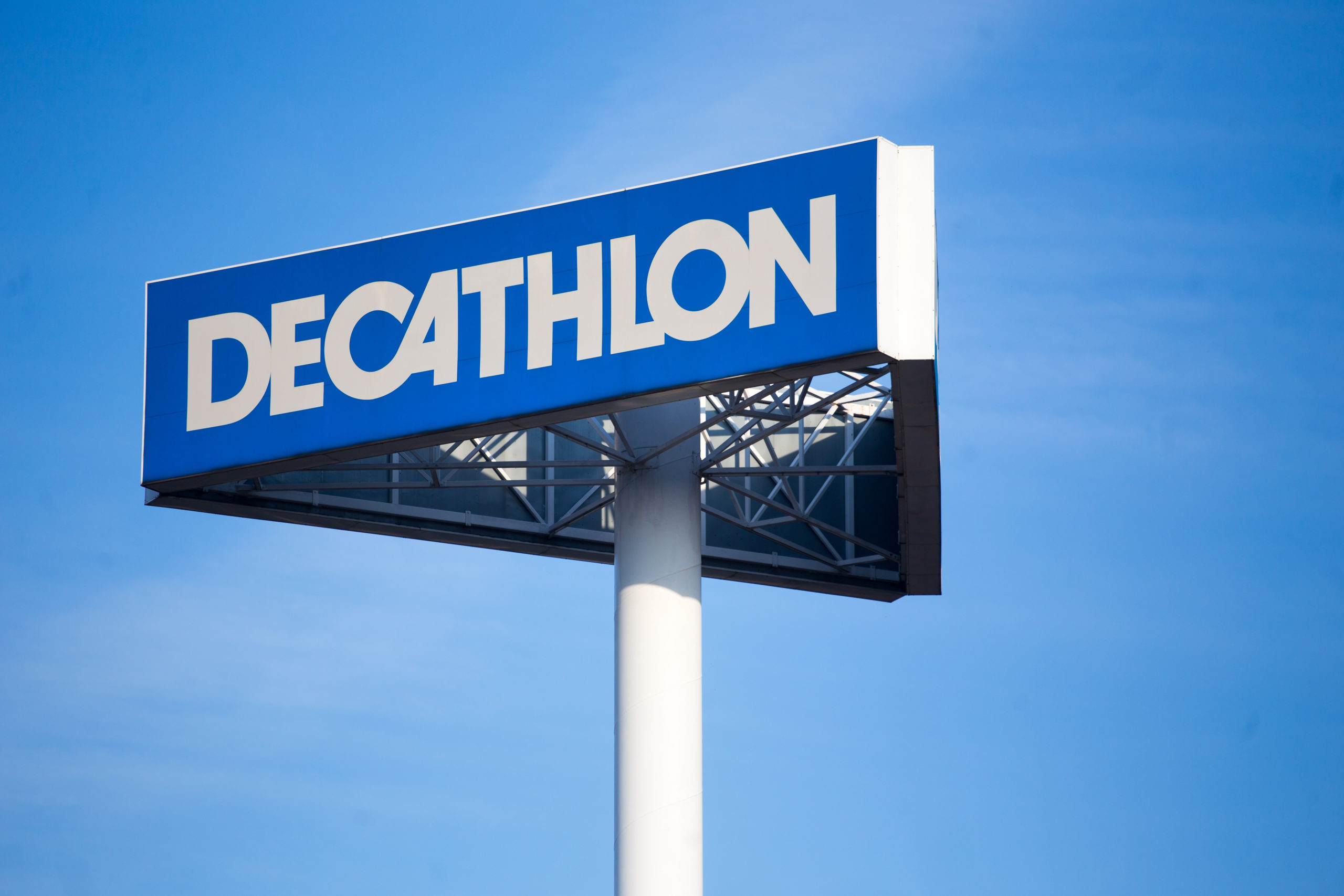 Decathlon encerrará atividade de lojas físicas nos Estados Unidos - MKT  Esportivo