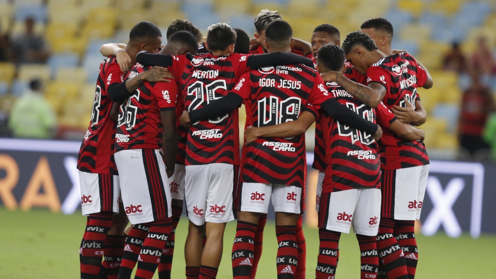 Flamengo fecha acordo com lateral chileno, garante jornalista - Coluna do  Fla