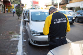 Olha a multa! 3 novas leis de trânsito estão pegando motoristas desatentos