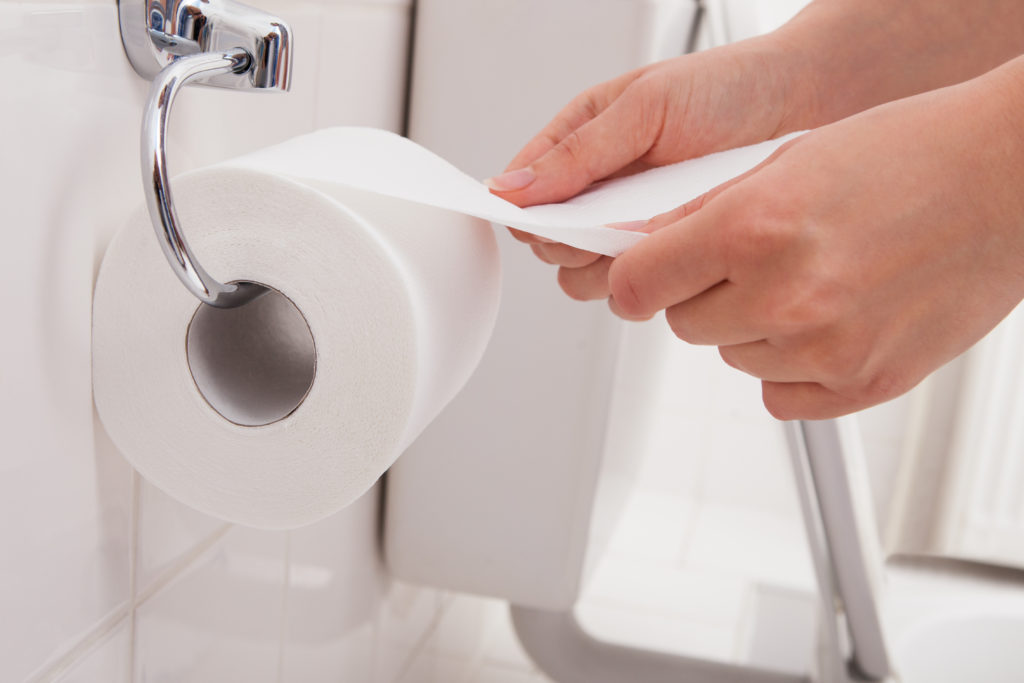 Interditado: não use o banheiro se um rolo de papel higiênico estiver assim