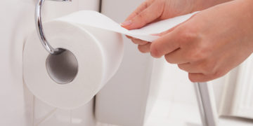 Interditado: não use o banheiro se um rolo de papel higiênico estiver assim