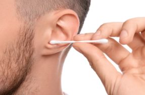 Seus ouvidos podem estar em risco se você tem este hábito aparentemente ‘inofensivo’